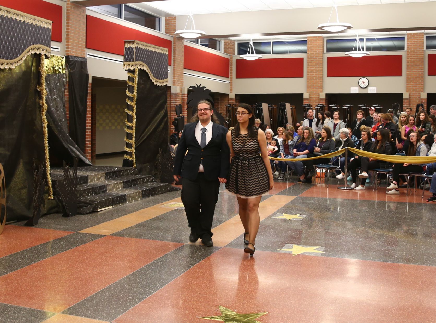 MC Prom 2018 (45).JPG